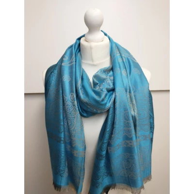 Afbeelding van Lange dames sjaal Malou paisleymotief turquoise blauw zwart grijs beige antraciet