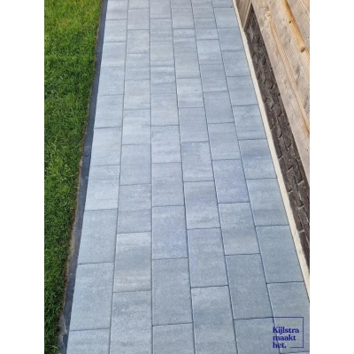 Afbeelding van Kijlstra H2O Comfort Square 20x30x6 Cm Concrete De 20x30 steen is met zijn populaire formaat een zeer veelzijdige