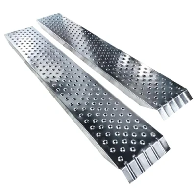 Afbeelding van VOUNOT 2 x oprijplaat 400 kg, max. voor motorfiets, tractor, aanhanger en oprijplaat, robuust praktisch, afmetingen 160 cm 23 5 cm, zilverkleurig
