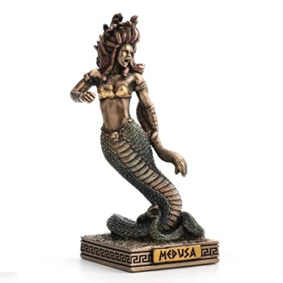 Afbeelding van Veronese Design Medusa The Gorgon Hars Handgeschilderde Miniatuur Beeldje
