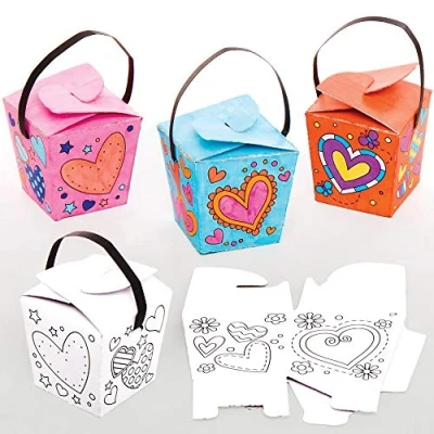 Afbeelding van Baker Ross Hart verrassing dozen knutselset voor kinderen om in te kleuren (12 stuks) creatieve set knutselen Valentijnsdag