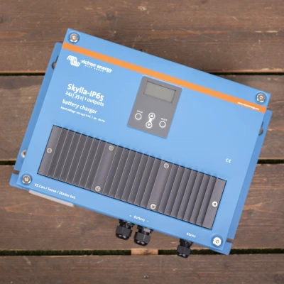 Afbeelding van Skylla ip65 24/35(1+1) 120 240v acculader boot