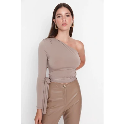 Afbeelding van Trendyol Claret Red Getailleerd/Body Sit Stropdas Detail Enkel Mouw Crop Elastisch Gebreide Blouse Twoaw23Bz00094