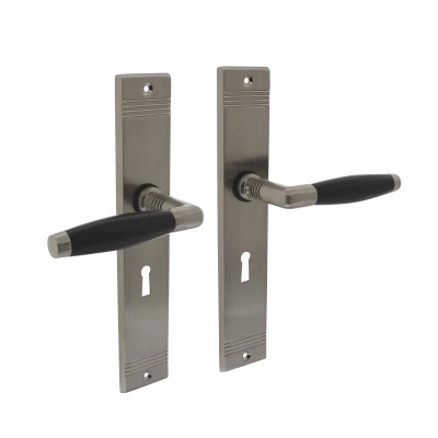 Afbeelding van Intersteel Deurkruk Ton Basic op schild sleutelgat 56mm mat nikkel/ebbenhout