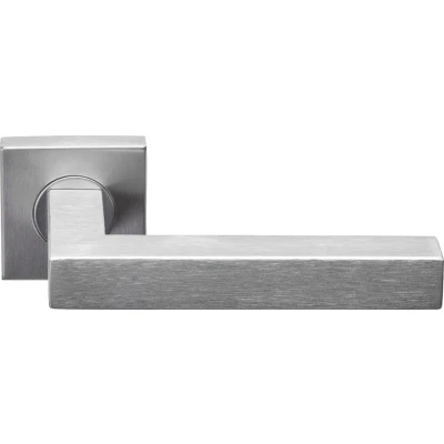 Afbeelding van Formani Deurkruk BASICS BSQ1 G geveerd op vierkant rozet mat RVS