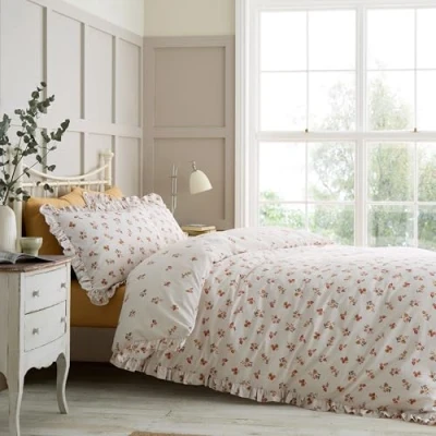 Afbeelding van Catherine Lansfield Frill Ditsy Bloemen Omkeerbaar Eenpersoons Dekbedovertrek Set met Kussensloop Crème