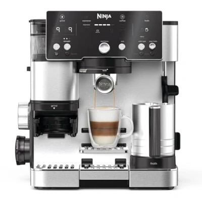 Afbeelding van Ninja Luxe Essential 2 in 1 Koffiezetapparaat, Latte, Cappuccino &amp; Espressomaker Met Ingebouwde Koffiemolen melkschuimer, Gebruiksvriendelijk, Geautomatiseerde Opschuimstanden, Zilver, ES501EU