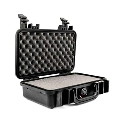 Afbeelding van Peli 1170 Compacte Professionele Koffer Voor Klein Kwetsbaar Apparatuur, Zoals Dslr Body Of Flitser, Ip67 Water En Stofdicht, Capaciteit3L, Gemaakt In De Vs, Met Aanpasbaar Plukschuim, Kleur: Zwart