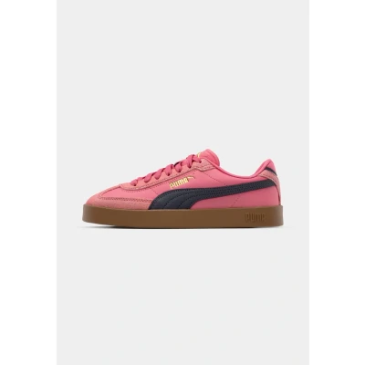 Afbeelding van PUMA Unisex Club II ERA Sneaker, Magic Rose New Navy Gum, 4.5 UK, Nieuwe 37.5 EU