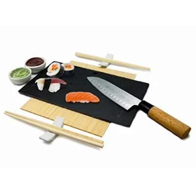 Afbeelding van Nerthus FIH 357 Sushi set Inclusief leisteen bord, bamboe mat, porseleinen kommen, stok en snijmes