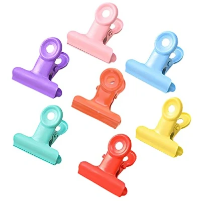 Afbeelding van 28 stuks 7 stijlen metalen bindingclips, mini klemmen, kleine bulldog clips, kleurrijk, voor kunsthandwerk, levensmiddeltassen, tekeningen, foto&#039;s thuis, keuken en kantoor