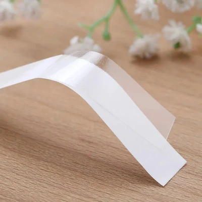 Afbeelding van KELERINO. Fashion Tape Dubbelzijdig Transparant Kleding Modetape 50 Stuks 8,5 cm x 1,5