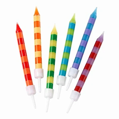 Afbeelding van Talking Tables Regenboog taart met houders, kleurrijke verjaardagskaarsen, cupcake toppers voor kinderfeest, kaarsen verjaardag, verpakking van 24 stuks, energieklasse A, meerkleurig, 8 cm,