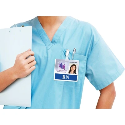 Afbeelding van 24x Badge met clip 60x90mm