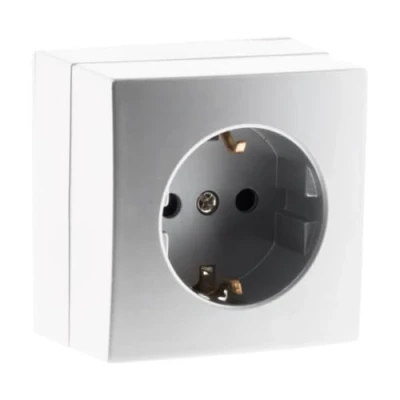 Afbeelding van Zenitech, Bel&#039;Vue 16A Opbouw Schuko Stopcontact, Zilver of Wit, Compatibel met Standaard Lijsten, Afneembaar Mechanisme, Snelle Installatie, Opbouwmontage