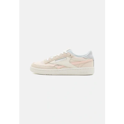 Afbeelding van Reebok Classic CLUB C Revenge Sneakers laag, Dames, Maat: 35, Tapioca/washedclay/moon Leer en imitatieleer