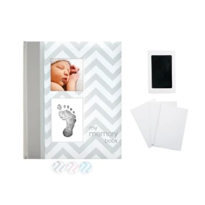 Afbeelding van Pearhead P62200 Chevron babyboek met Clean Touch stempelkussen, grijs (tekst in het Engels)