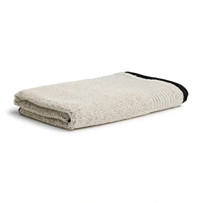 Afbeelding van möve Eden Douchedoek met pijprand, 80 x 150 cm, gemaakt van 80% katoen/20% linnen, naturel/zwart