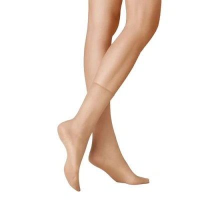 Afbeelding van KUNERT BEAUTY 7 panty, flinterdunne fijne panty dames den look, ultra transparante nylon met broekdeel (vele kleuren) aantal: 1 paar