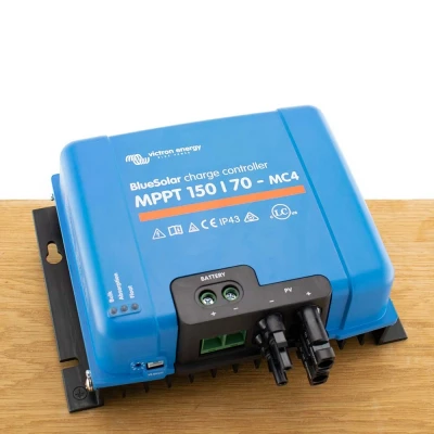 Afbeelding van Victron BlueSolar MPPT 150/70 MC4 (12/24/36/48V 70A)
