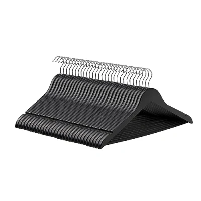Afbeelding van SONGMICS Kleerhangers, 30 stuks, hangers van massief hout, inkepingen in de schouders, antislip broekstang, 360 draaibare haak, voor pakken en overhemden, CRW02B30, zwart zilver