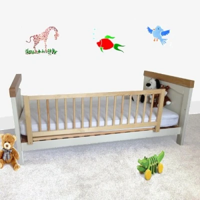 Afbeelding van Safetots Houten bedbescherming, naturel, 38 cm hoog x 110 breed, bedhek, veilige kinderbedleuning, voorgemonteerd, eenvoudige installatie