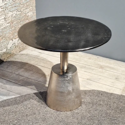 Afbeelding van Kian Zwart Zilvere Sidetable
