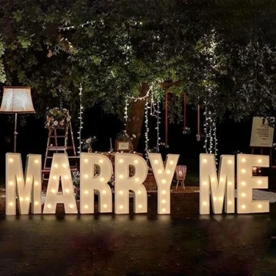 Afbeelding van Set van 7 MARRY ME Letters LED Licht, Grote Marquee Mozaïek Licht Teken voor Voorstel Engagement Valentijnsdag Feest, 100cm/3.3FT