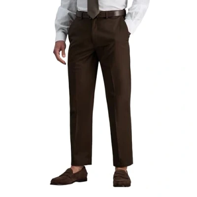 Afbeelding van Haggar Mannen Premium No Iron Khaki Classic Fit Uitbreidbare Taille Platte Voorbroek (Regular en Big &amp; Tall Maten), Chocolade, 34W / 31L