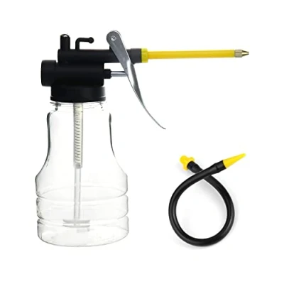 Afbeelding van QWORK® Olieblik Oliespuitbus, transparante hogedrukoliemannetje met pomp 2 tuiten, recht en flexibel, 250 ml