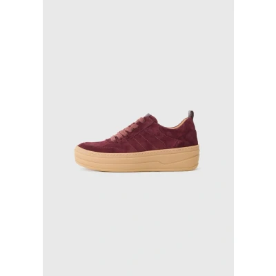 Afbeelding van Gabor Sneakers Bordeaux 3 73.352.15