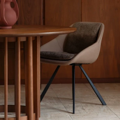 Afbeelding van Dutchbone Wakefield eetkamerstoel beige Hout