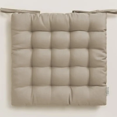 Afbeelding van ROOM99 Aura Stoelkussen, 40 x cm, zitkussen met banden, sierkussen, stoel, vloer, vloerkussen, voor binnen en buiten, woonkamer, beige