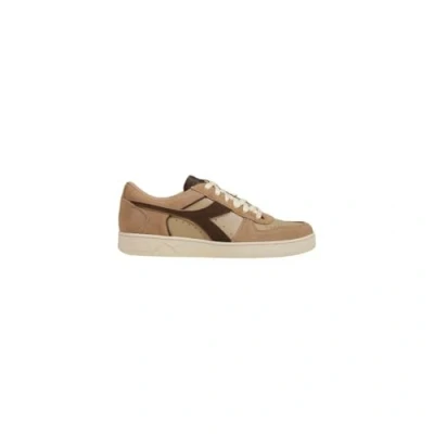 Afbeelding van Diadora Magic Basket Low Suede Sneakers, uniseks, volwassenen, 45 EU, Beige, EU