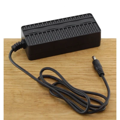 Afbeelding van Replacement Acculader E Bike 42V 2A 2.5 Stekker