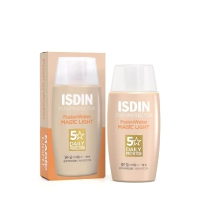Afbeelding van Zonnebrandcrème met Kleur Isdin Fusion Water Light (50 ml)