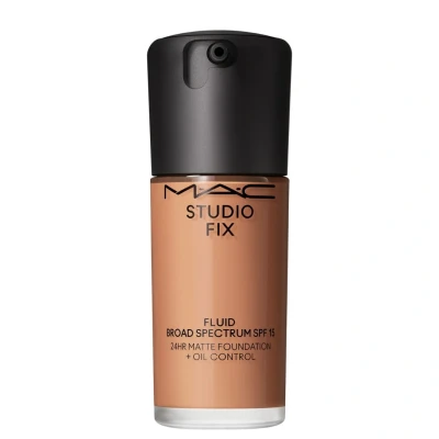 Afbeelding van Mac Studio Fix Fluid SPF 15 Foundation NW30