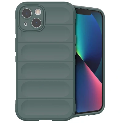 Afbeelding van Apple iPhone 13 Hoesje Siliconen en TPU (zacht) iMoshion Softcase/Backcover Donkergroen Telefoonhoesje