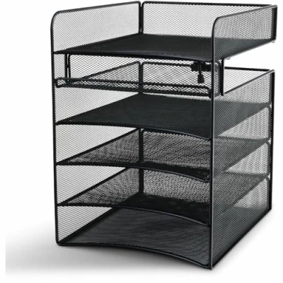 Afbeelding van Safco Products Onyx Mesh 5 planken ondertafel organizer 3240BL met zwarte poedercoating, robuuste stalen roosterconstructie.