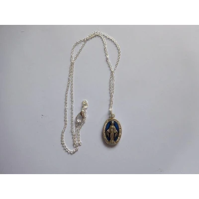 Afbeelding van Ketting met hanger Maria zilverkleur.