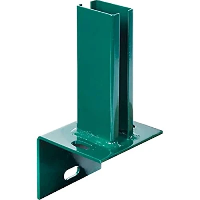 Afbeelding van Alberts 685591 paalhouder voor omheiningspalen op L randstenen om te schroeven thermisch verzinkt, groene kunststof coating RAL 6005 plaat 94 x 100 mm palen 60 40