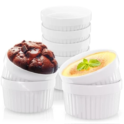 Afbeelding van Crè­me brûlée vormpjes, 9 cm, schaaltjes van keramiek voor ragout, pastei en ook chocoladesoufflé, 12 stuks, wit