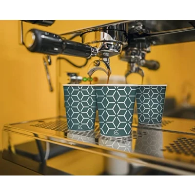 Afbeelding van Caramont, 200 kartonnen bekers, 7 oz met houten roerstaafjes, milieuvriendelijk, hittebestendig, voor koude en warme dranken, ideaal koffie, thee, verjaardag enz.