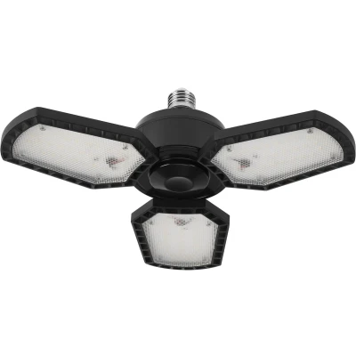 Afbeelding van OSRAM Highbay Blade plafondlamp in zwart, aluminium, met verstelbare lichtbladen, biedt 60 W of 6500 lm neutraal wit 4000 K, E27 schroefdraad, 337,5 mm diameter, IP20