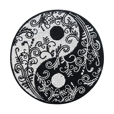 Afbeelding van Finally Home Yin en Yang met bloemenpatch om op te strijken ranken patches, bloemen strijkplaatje, planten strijkpatches