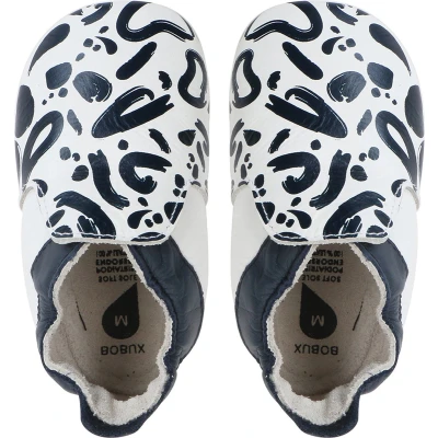 Afbeelding van Bobux Soft Soles Abstract navy + white Babyslofjes EU 18