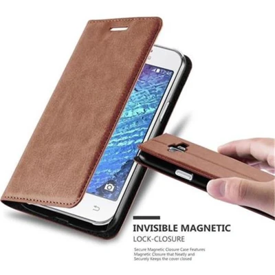 Afbeelding van Cadorabo Hoesje geschikt voor Samsung Galaxy J1 2015 in CAPPUCCINO BRUIN Beschermhoes Case magnetische sluiting Cover