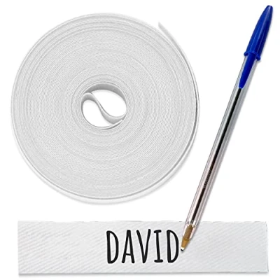 Afbeelding van Rol opstrijkbaar lint 3 meter x 1 cm. Stoffen etiketten om de naam met een pen op te schrijven en kleding strijken. Ideaal voor tehuizen scholen. Inclusief pen.