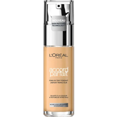 Afbeelding van L’Oréal Paris Accord Parfait Foundation 1.5N Natuurlijk Dekkende met Hyaluronzuur en SPF 16 30 ml