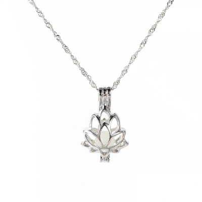 Afbeelding van Sparkolia Lotus ketting lichtblauw Glow in the Dark Lichtgevende